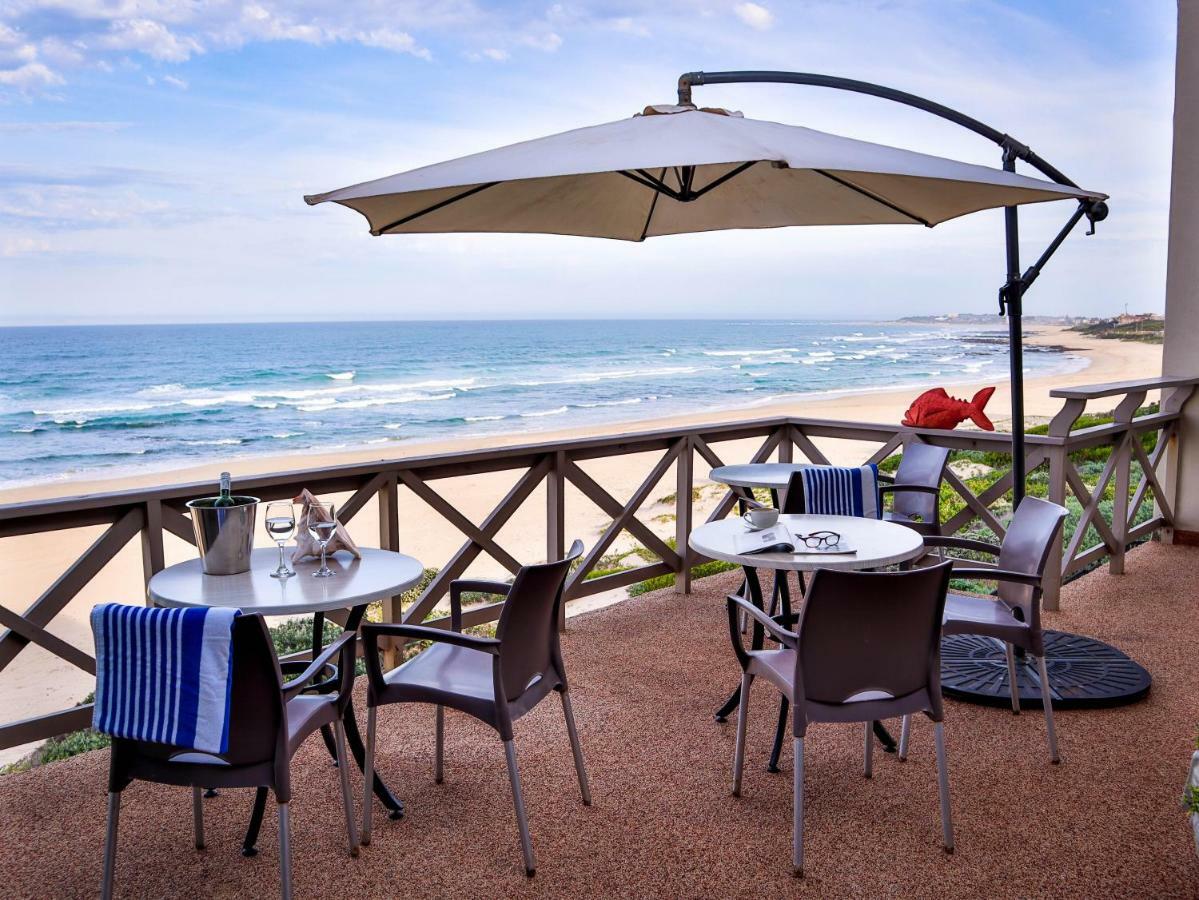 On The Beach Guesthouse Jeffreys Bay Exterior photo